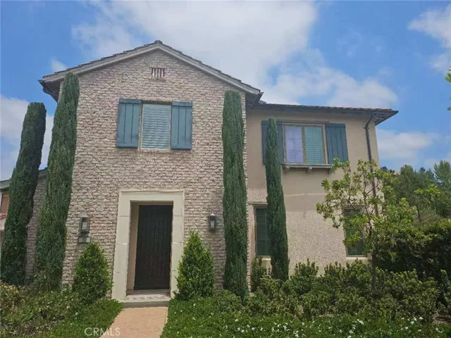 101 Della, Irvine, California 92602