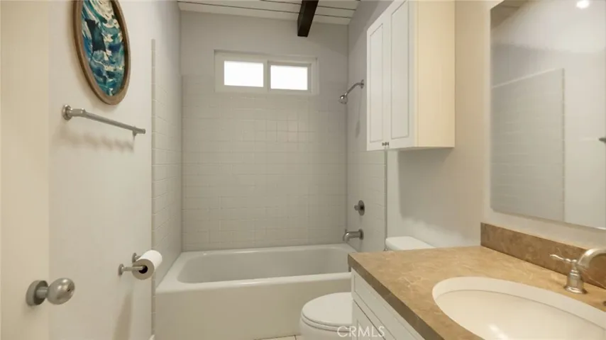 445 Longfellow Avenue, Hermosa Beach, California 90254