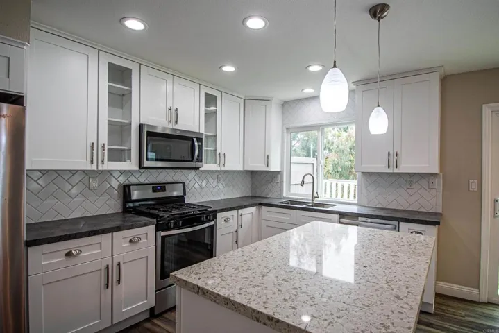 1880 Palisades, Carlsbad, California 92008