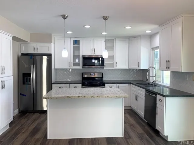 1880 Palisades, Carlsbad, California 92008