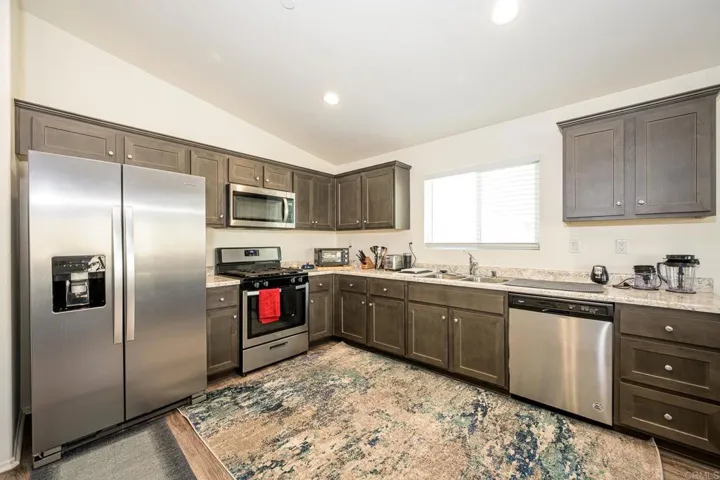 501 Black Cherry Street, San Jacinto, California 92582