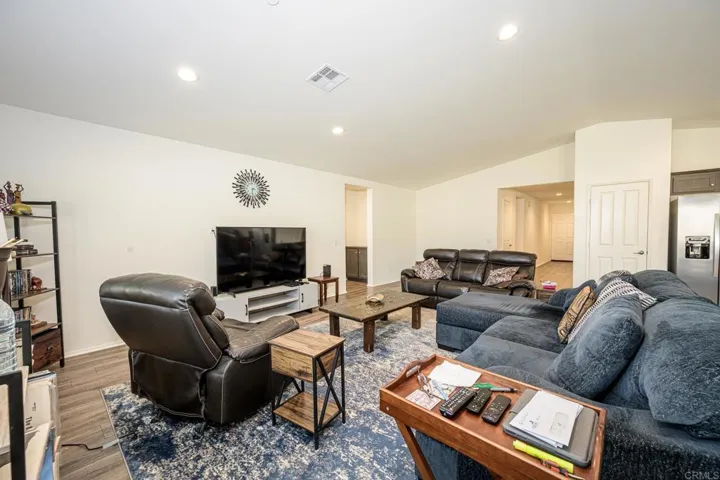 501 Black Cherry Street, San Jacinto, California 92582