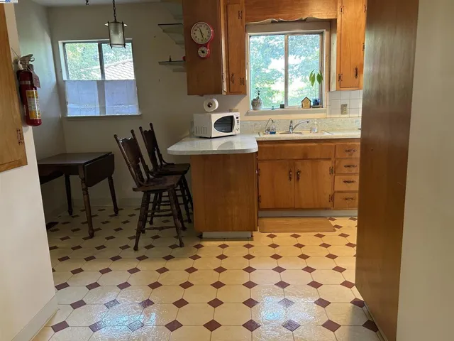 18393 Pepper St, Castro Valley, California 94546