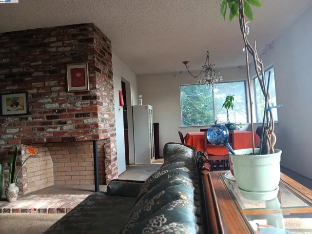18393 Pepper St, Castro Valley, California 94546