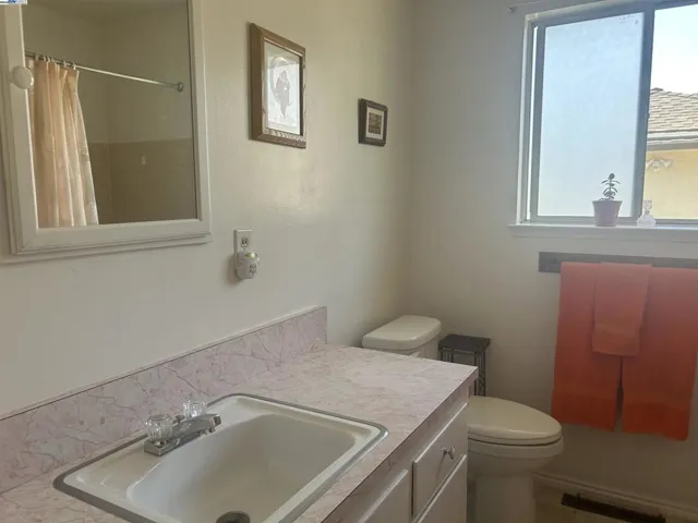 18393 Pepper St, Castro Valley, California 94546