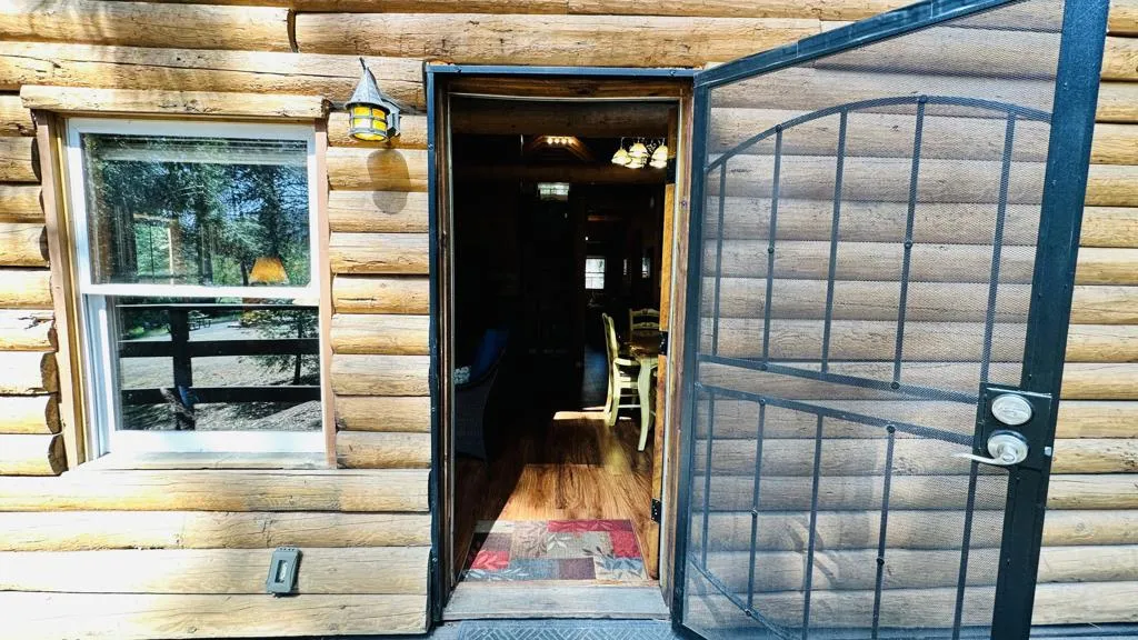 53341 Sherman Drive, Idyllwild, California 92549 home-pic-1
