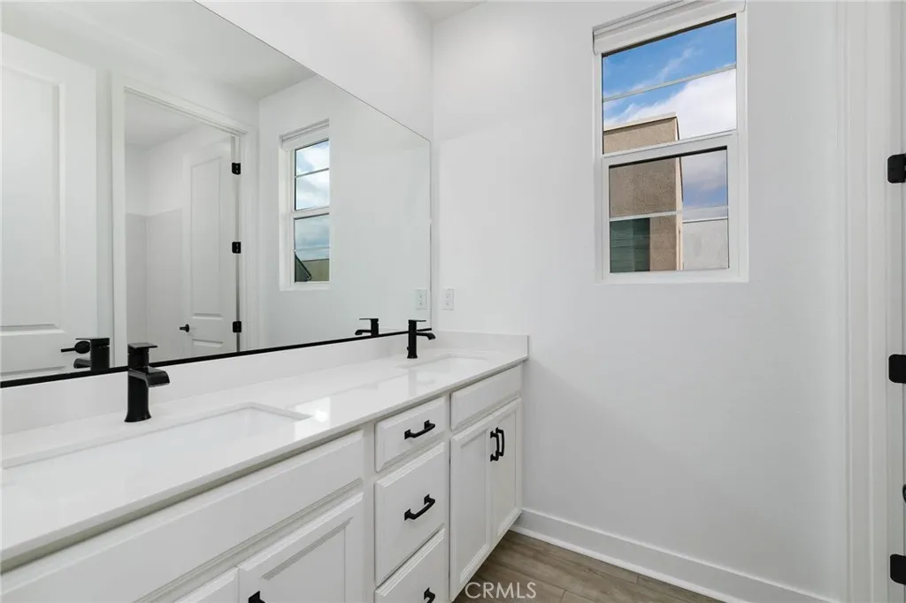 484 Chorus, Irvine, California 92618 home-pic-13