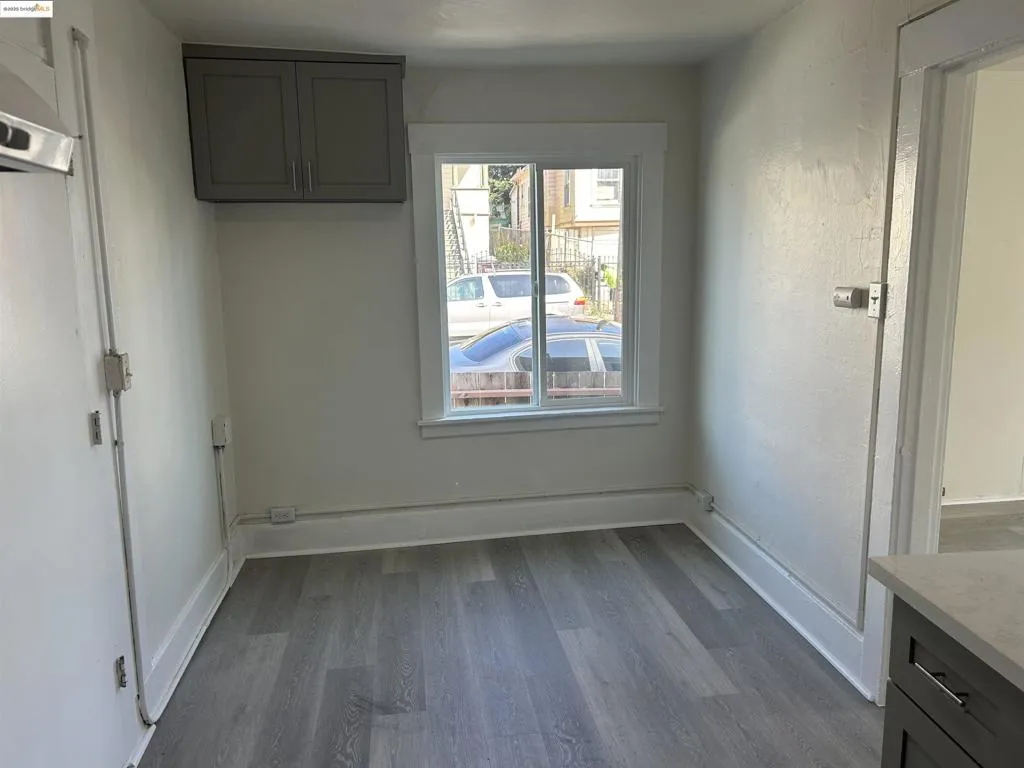 2017 27th Ave, Oakland, California 94601 home-pic-13