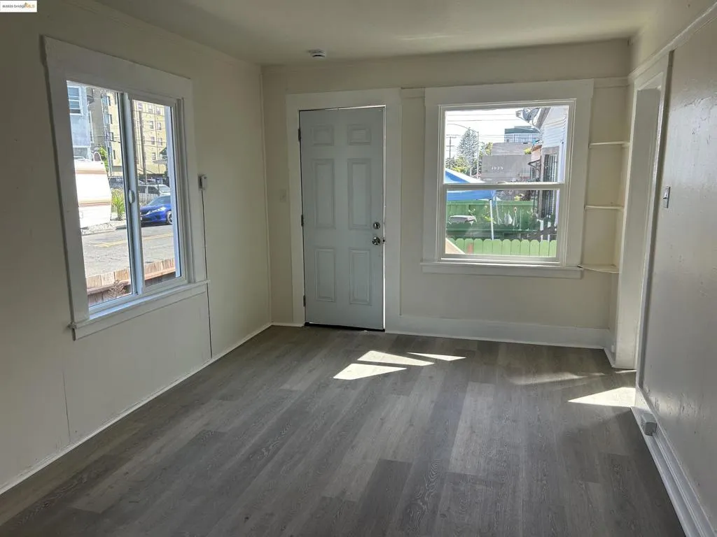 2017 27th Ave, Oakland, California 94601 home-pic-10