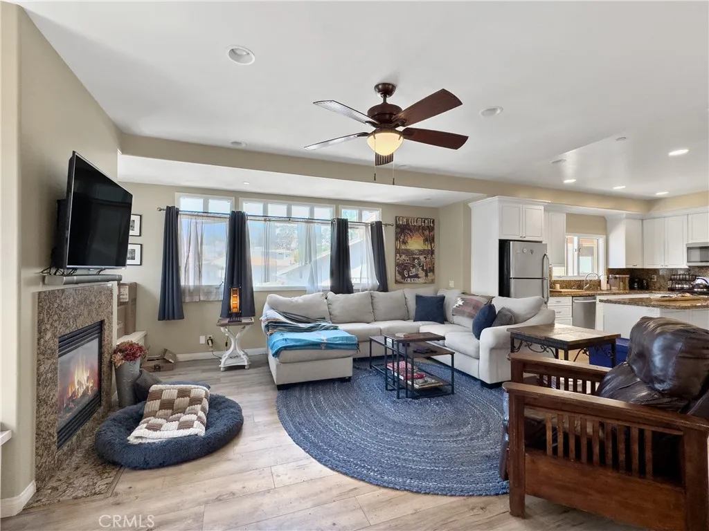 121 Loma Lane, San Clemente, California 92672 home-pic-4
