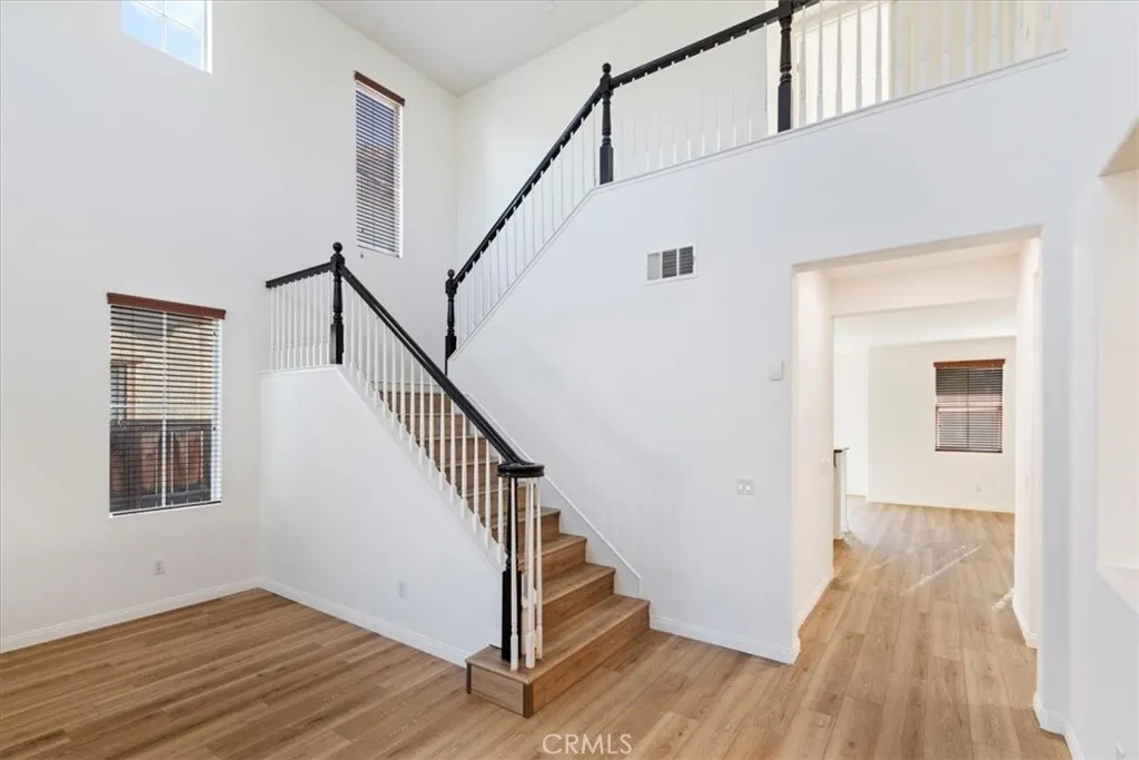 21567 Coral Rock Lane, Wildomar, California 92595 home-pic-4