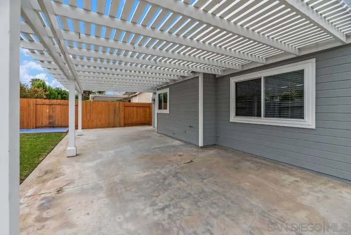 14060 Pebble Brook Ln, San Diego, California 92128
