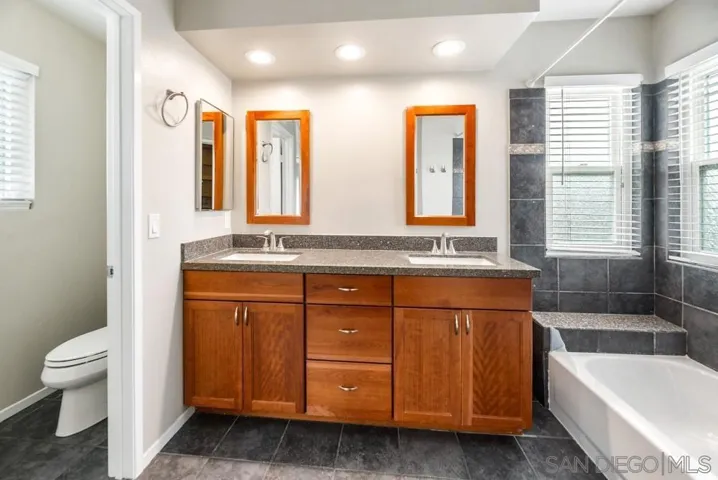 14060 Pebble Brook Ln, San Diego, California 92128