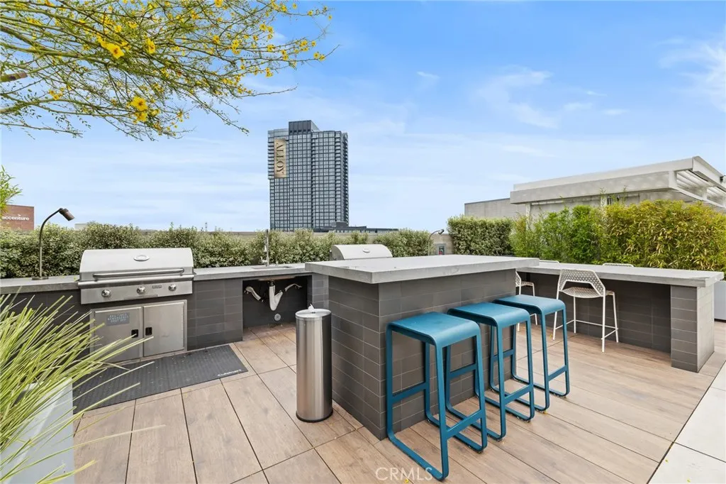 527 Molino Street 213, Los Angeles, California 90013 home-pic-17