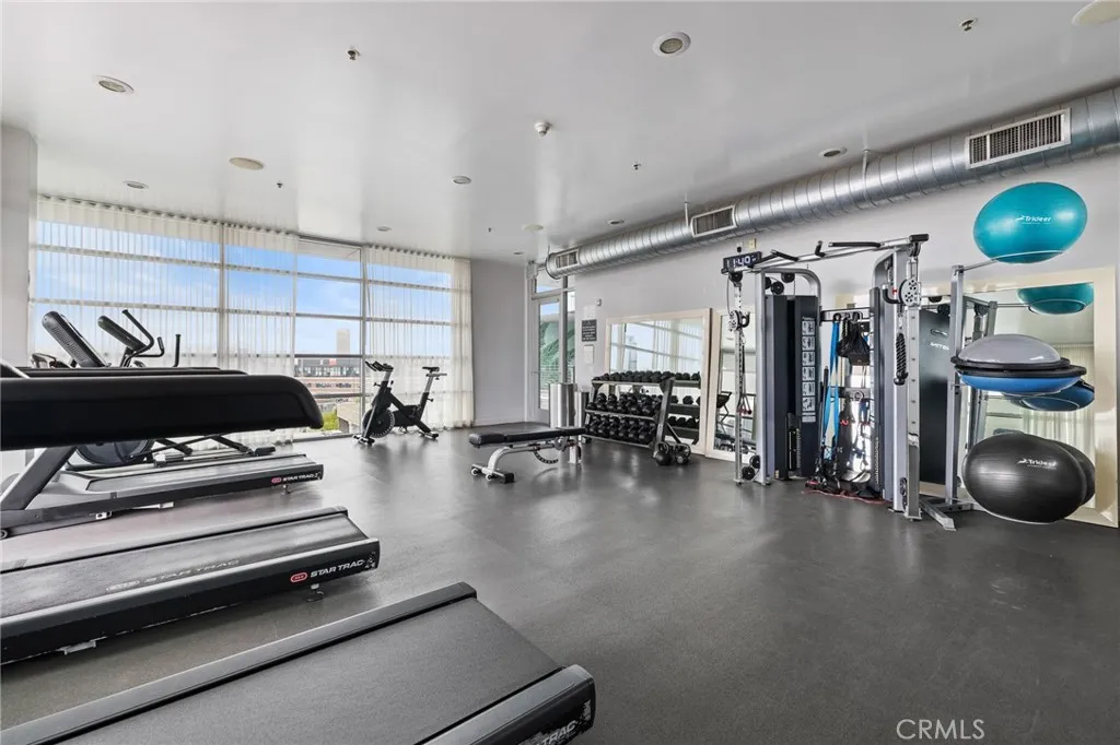 527 Molino Street 213, Los Angeles, California 90013 home-pic-21