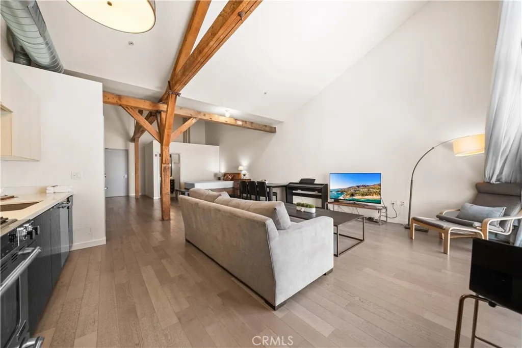 527 Molino Street 213, Los Angeles, California 90013 home-pic-13