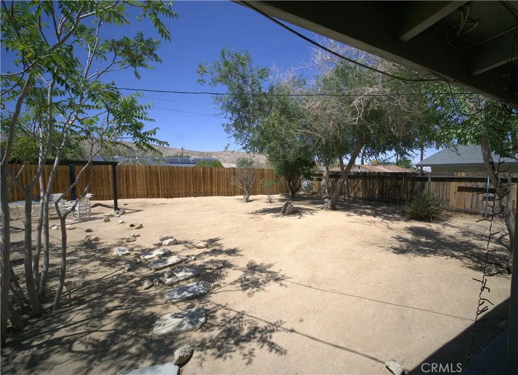 61740 Oleander Drive, Joshua Tree, California 92252 home-pic-29