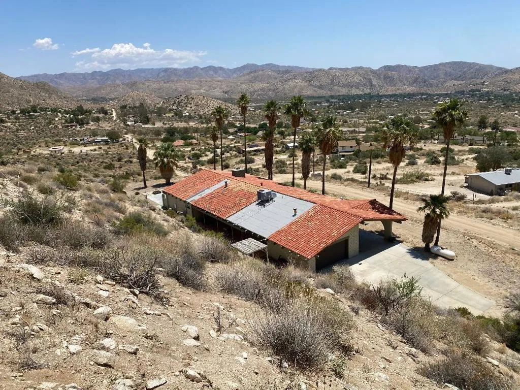 10300 Pine Avenue, Morongo Valley, California 92256 home-pic-5