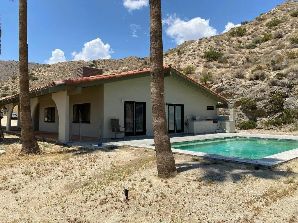 10300 Pine Avenue, Morongo Valley, California 92256 home-pic-1