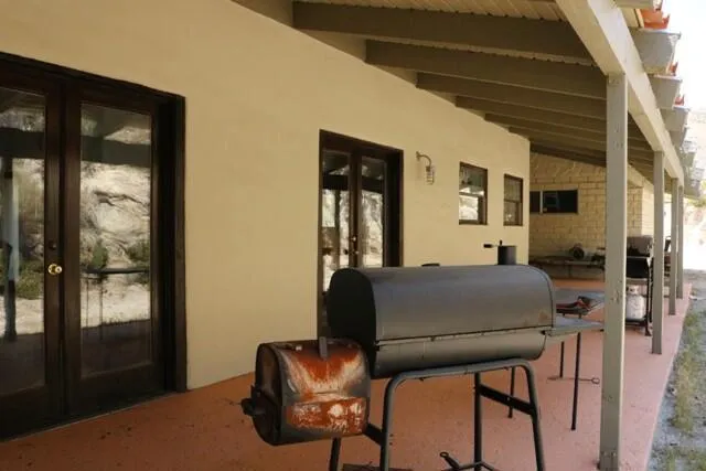 10300 Pine Avenue, Morongo Valley, California 92256 home-pic-23