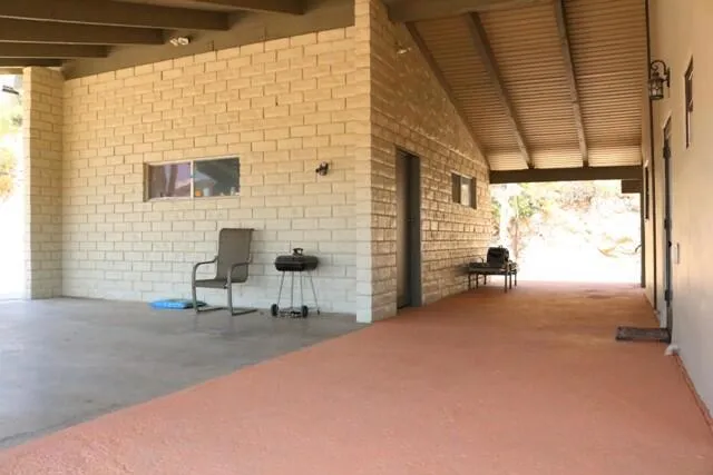 10300 Pine Avenue, Morongo Valley, California 92256 home-pic-17