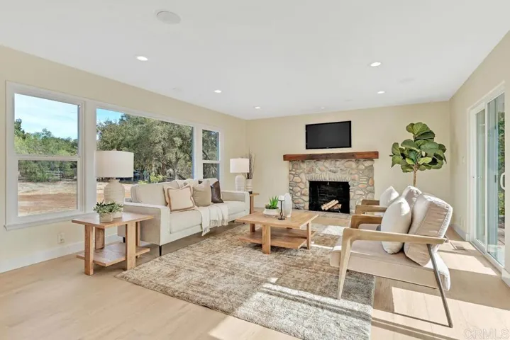 1165 Oak Drive, Vista, California 92084