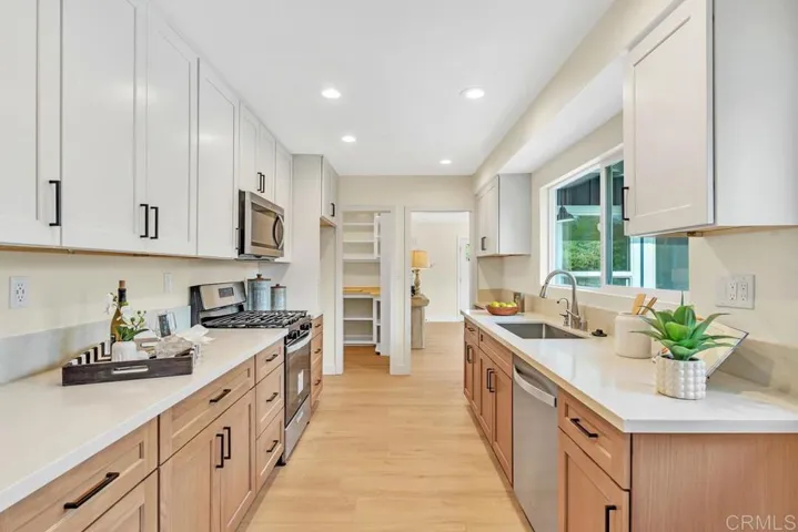 1165 Oak Drive, Vista, California 92084