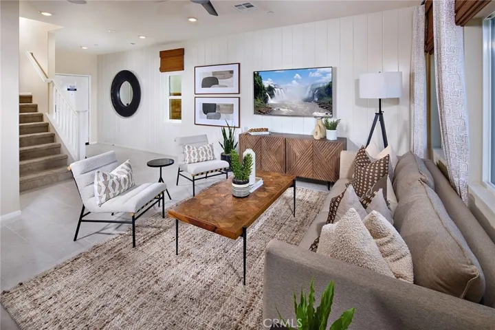 MODEL HOME