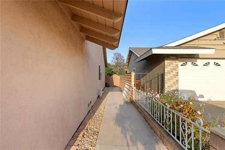 1122 Angelcrest Drive, Hacienda Heights, California 91745