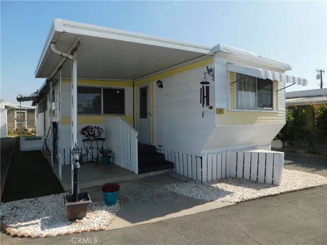 1001 S 3rd Street 13, Calimesa, California 92320