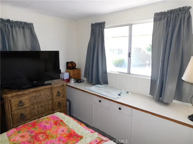 1001 S 3rd Street 13, Calimesa, California 92320