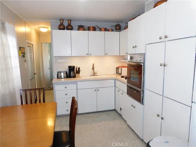1001 S 3rd Street 13, Calimesa, California 92320