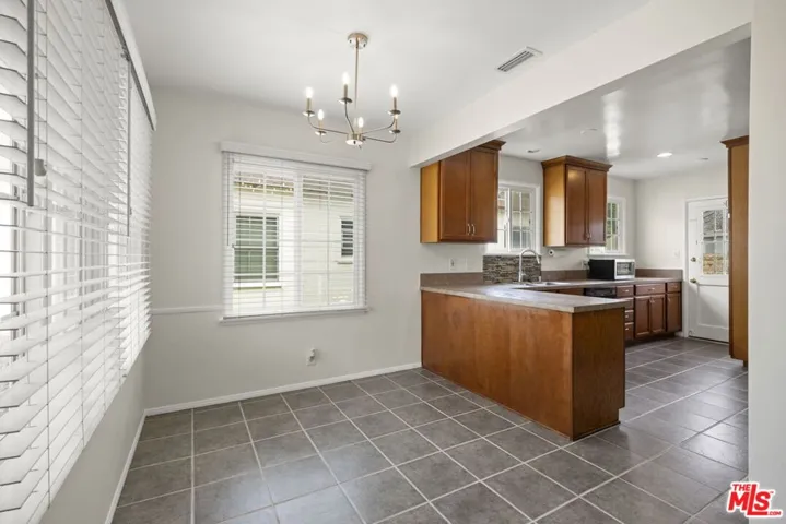 5206 Emporia Avenue, Culver City, California 90230