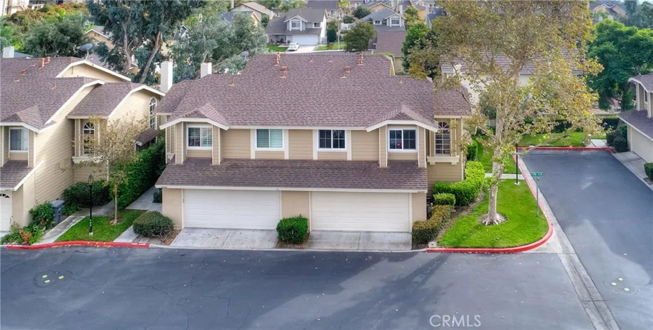 Beautifully Maintained Exterior