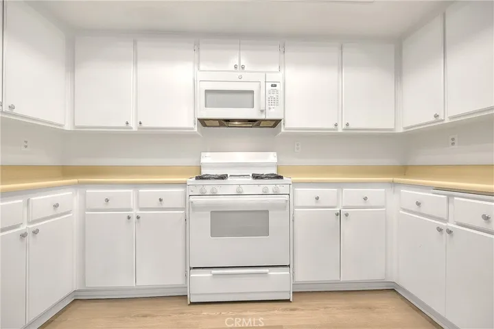 Stove, Oven, Microwave