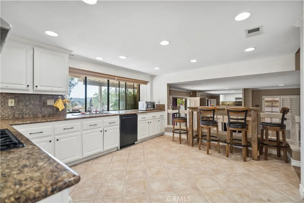 20905 Running Branch Road, Diamond Bar, California 91765 home-pic-21