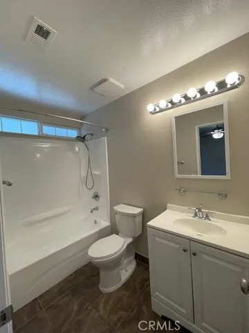 5674 Avenue Juan Bautista, Jurupa Valley, California 92509