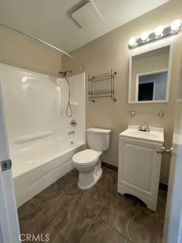 5674 Avenue Juan Bautista, Jurupa Valley, California 92509