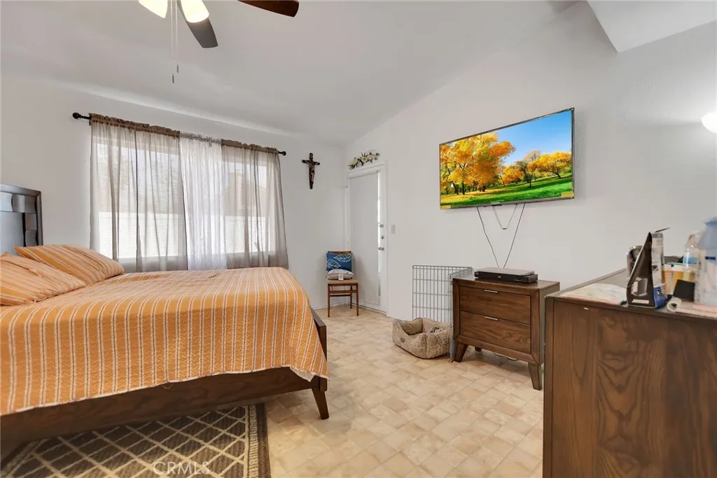 24880 Balestrieri Road, Hemet, California 92544 home-pic-21
