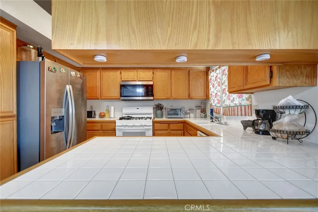 24880 Balestrieri Road, Hemet, California 92544 home-pic-11