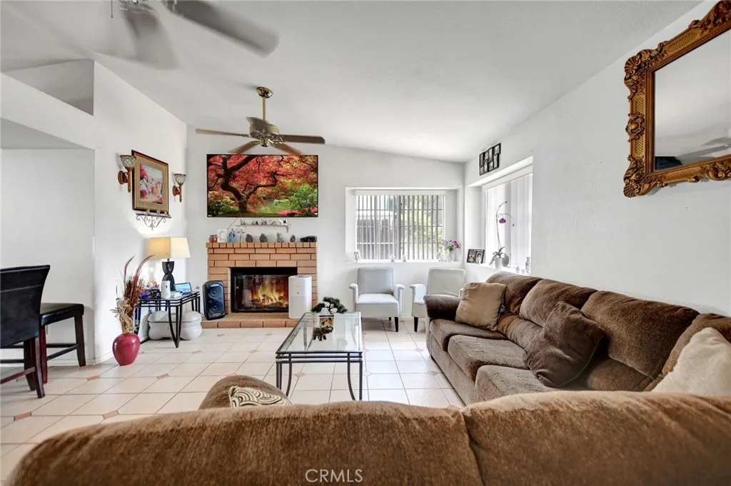 24880 Balestrieri Road, Hemet, California 92544 home-pic-7