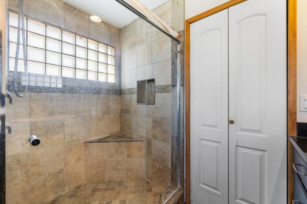 44530 San Carlos Avenue, Palm Desert, California 92260 home-pic-18