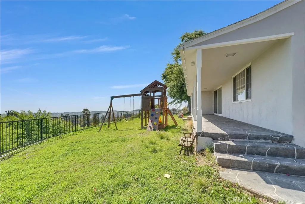 918 Dorothea Road, La Habra Heights, California 90631 home-pic-29