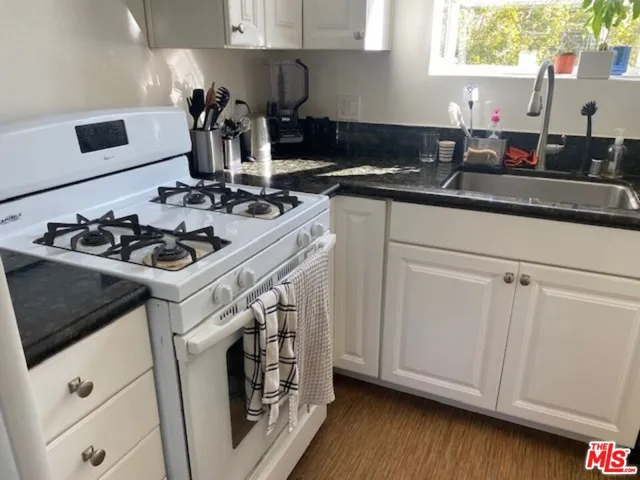 9609 W Olympic Boulevard G, Beverly Hills, California 90212