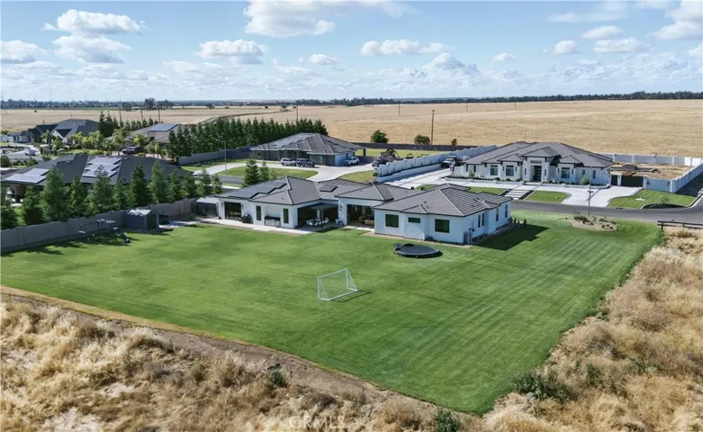 1901 E Sorrento Court, Merced, California 95340