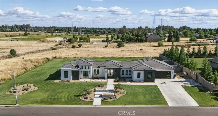 1901 E Sorrento Court, Merced, California 95340