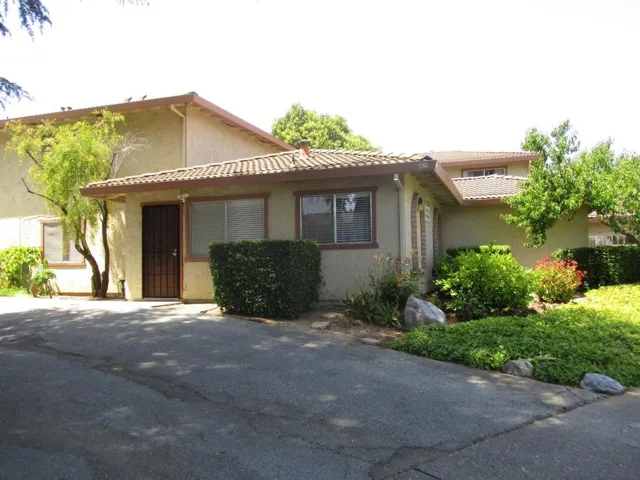 6825 Filbro Drive 1, Gilroy, California 95020