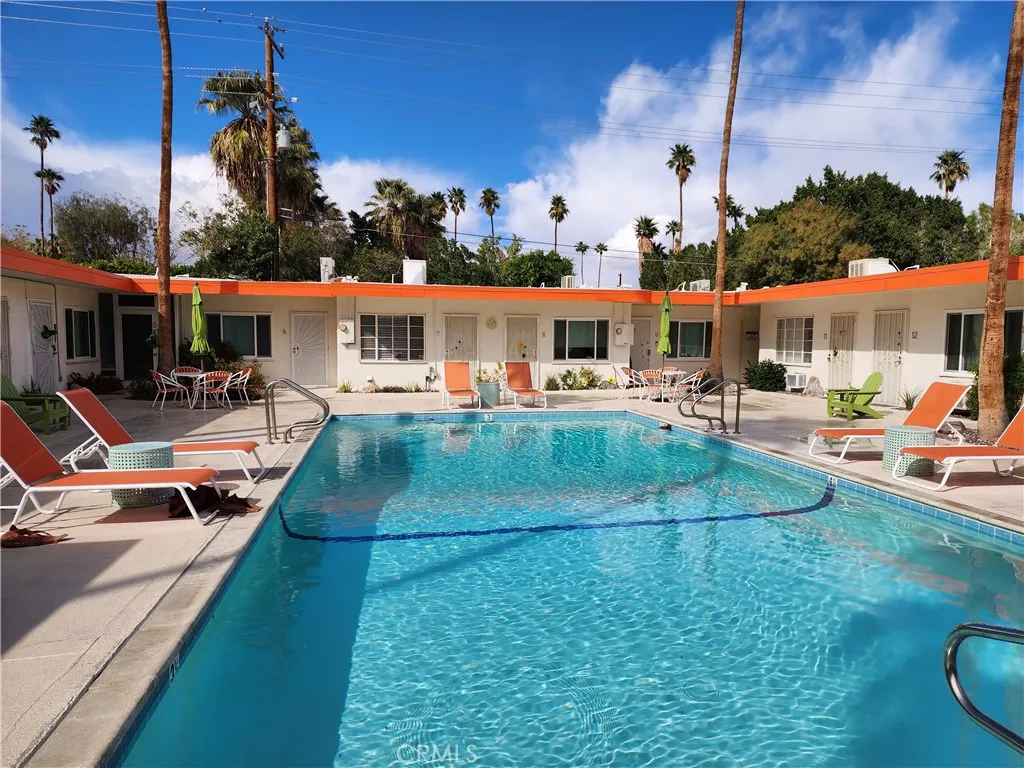 314 E Stevens Road 14, Palm Springs, California 92262 home-pic-1