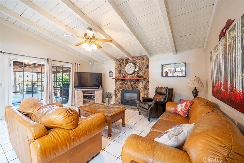 1390 Corona Avenue, Norco, California 92860 home-pic-16