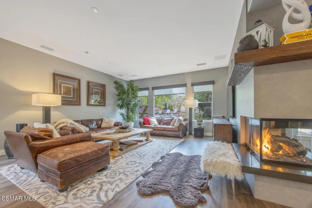 5419 Via Olas, Newbury Park, California 91320 home-pic-11